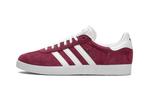 Adidas Gazelle Collegiate Burgundy - maat 44 2/3 (Sneakers), Kleding | Dames, Schoenen, Nieuw, Sneakers of Gympen, Verzenden, Adidas