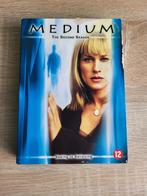 DVD - Medium - Seizoen 2, Cd's en Dvd's, Dvd's | Tv en Series, Vanaf 12 jaar, Verzenden, Gebruikt, Thriller