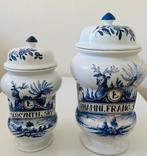 Delft, Plateelbakkerij - Apothekerspot (2) - Porselein - 2, Antiek en Kunst