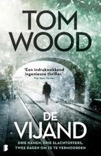 Victor 2 -   De vijand, Boeken, Ophalen of Verzenden, Nieuw
