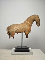 Tang-dynastie - Ceramische Rode Paard - Gebroken maar Echt -