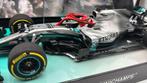 Minichamps 1:18 - Modelauto - Mercedes-AMG Petronas F1 W10, Hobby en Vrije tijd, Modelauto's | 1:5 tot 1:12, Nieuw