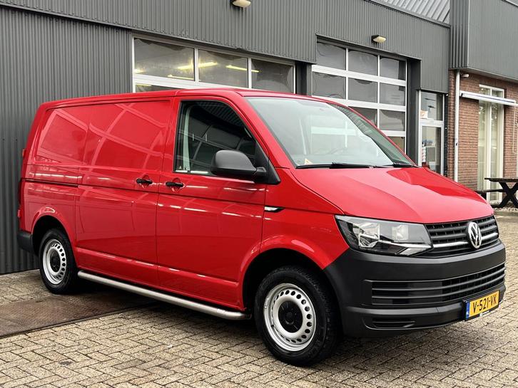 Volkswagen Transporter | Zakelijke Lease v.a. €275.74 pm, Auto's, Bestelauto's, Lease, Automaat, Diesel, Rood, Volkswagen, Financial lease
