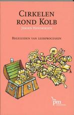 Cirkelen rond Kolb | Jeroen Hendriksen | 9789024417049, Zo goed als nieuw, Jeroen Hendriksen