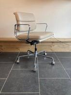 Design 2.0, Vitra design tegen scherpe prijzen, Huis en Inrichting, Fauteuils, Zo goed als nieuw, Leer