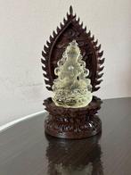 Guanyin statue carved in natural citrine stone - Beeld -, Antiek en Kunst