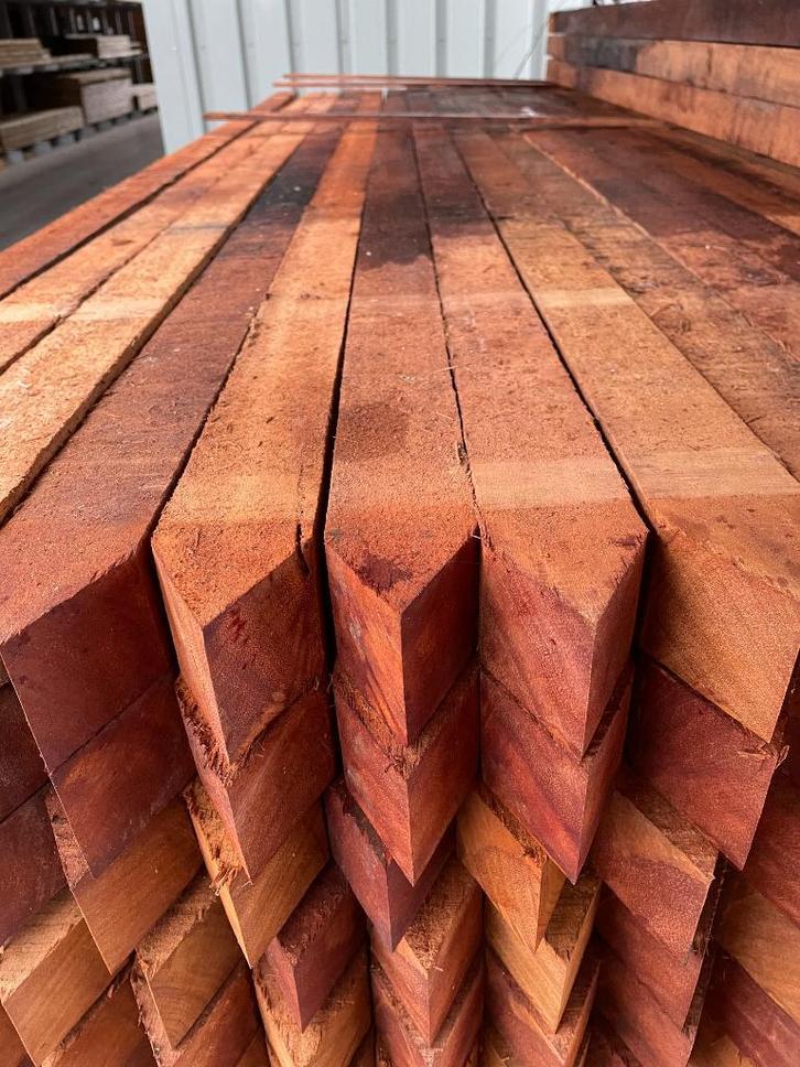 Azobe paal punt 6x6x250 cm voor schuttingen, regio Zuidbroek, Tuin en Terras, Schuttingen, Minder dan 3 meter, Nieuw, Hout, 2 meter of meer