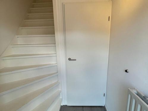 Te huur 2 Kamer Bovenwoning, Scheltemaheerd in Groningen, Huizen en Kamers, Huizen te huur, Direct bij eigenaar, Groningen, Bovenwoning