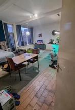 te huur ruime gezellige kamer aan de Hoefstraat, Tilburg, Huizen en Kamers, Kamers te huur, Minder dan 20 m², Tilburg