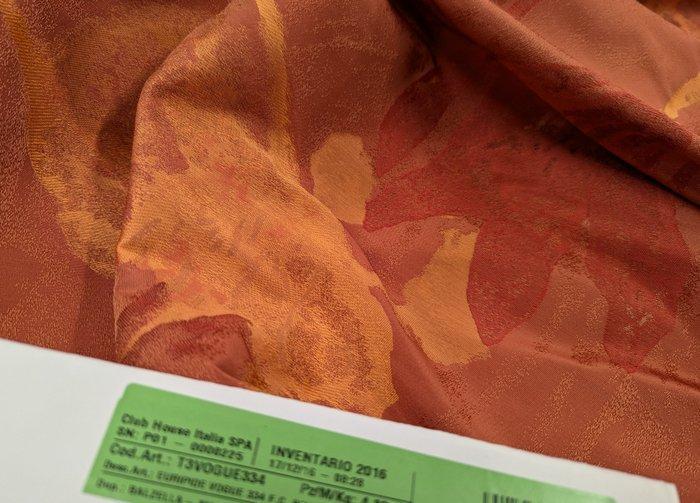 Euripide Vogue by Fendi Casa: Il Lusso della Seta e, Antiek en Kunst, Kunst | Designobjecten