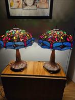 Tiffany Style - Tafellamp (2) - Tiffany-stijl - Glas-in-lood, Antiek en Kunst, Curiosa en Brocante