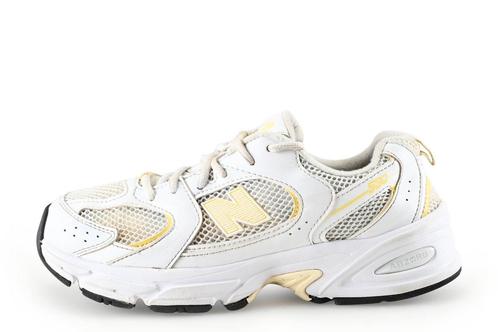 New Balance Sneakers in maat 38 Beige | 10% extra korting, Kleding | Dames, Schoenen, Beige, Zo goed als nieuw, Sneakers of Gympen