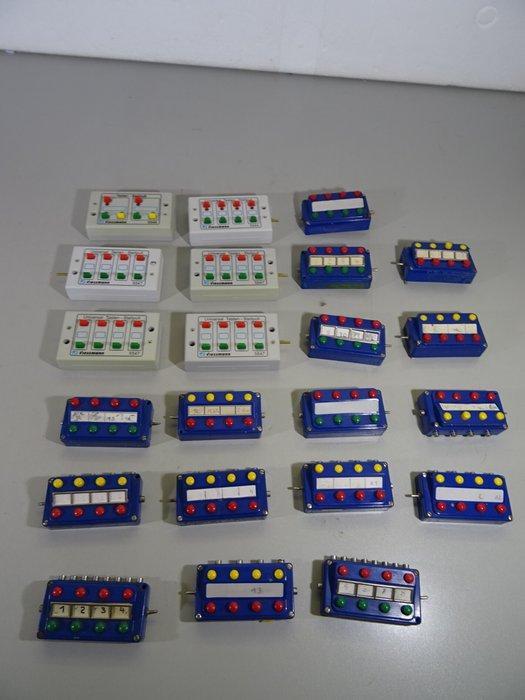 Märklin, Viessmann H0 - Treinset (22) - 22 x Stellpult, Hobby en Vrije tijd, Modeltreinen | H0