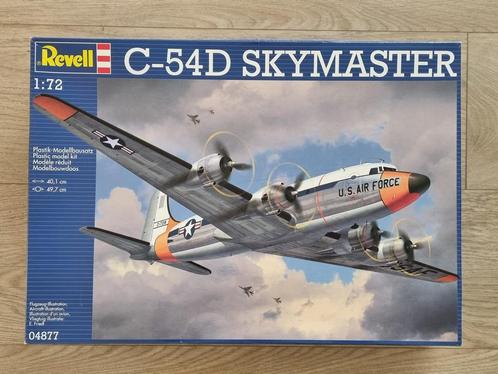 Revell 04877 C-54D Skymaster 1:72, Hobby en Vrije tijd, Modelbouw | Vliegtuigen en Helikopters, Revell, Verzenden
