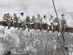 Kunstdruk Charles Ebbets - Eating above Manhattan 80x60cm, Huis en Inrichting, Woonaccessoires | Schilderijen, Tekeningen en Foto's