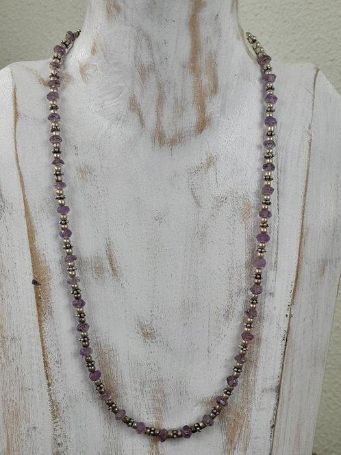 Zilveren amethist collier - 45 cm- 16 g, Verzamelen, Mineralen en Fossielen