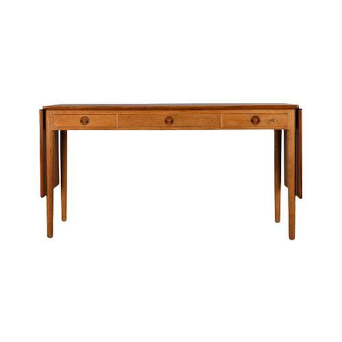 Deens Design Vintage Bureau : At-305 By Hans J. Wegner,, Huis en Inrichting, Bureaus