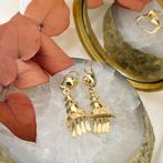 18 Krt. gouden oorhangers (vintage oorhangers, vintage), Ophalen of Verzenden, Gebruikt, Overige kleuren, Goud
