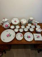 Meissen - Koffie- en theeservies - 12 persons -43pcs - Roses, Antiek en Kunst