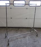 Kledingrek, Display, B143 tot 220 x D56 x H152cm