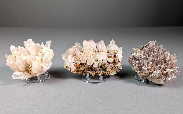 Set van 3 drusen van kwarts-kristallen Drusen vrij vorm- 945, Verzamelen, Mineralen en Fossielen