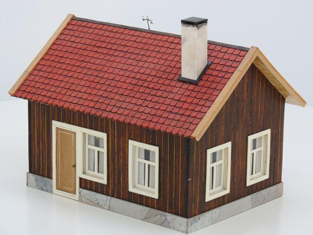 Kleinserie Fabricaat huis Nr 2  Rode dakpannen (Zelfbouw), Hobby en Vrije tijd, Modelbouw | Figuren en Diorama's, Nieuw, Ophalen of Verzenden