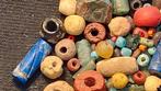 Oud Egyptisch naar Romeins Glas meer dan 100 antieke kralen, Verzamelen