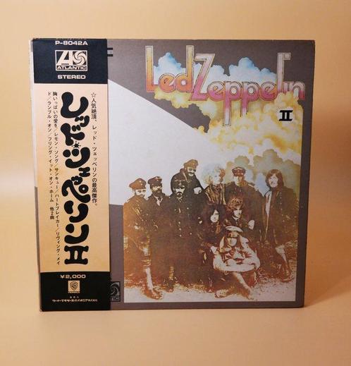 Led Zeppelin - Led Zeppelin II / The Legend With Big Black &, Cd's en Dvd's, Vinyl Singles