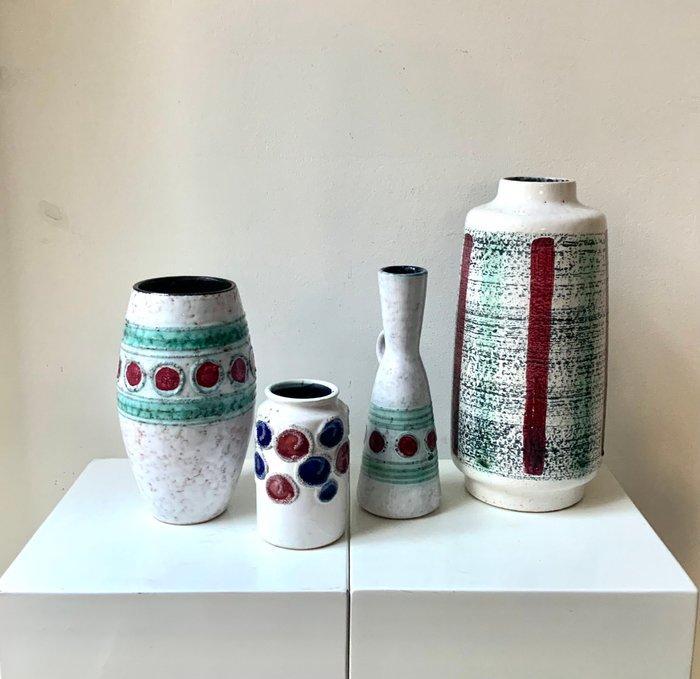 VEB Haldensleben - Vaas - Keramiek - Vier DDR-vazen, Antiek en Kunst, Kunst | Designobjecten