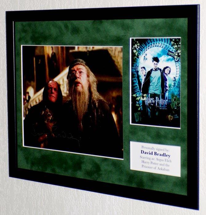 Harry Potter - David Bradley (Argus Filch) Premium Framed,, Verzamelen, Film en Tv