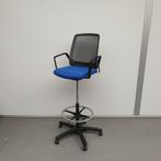 Interstuhl extra hoge werkstoel - blauwe stof en zwarte netr, Ophalen of Verzenden, Nieuw