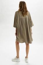 Cream jurk met ruches groen (Mooi & Gezond), Verzenden, Nieuw