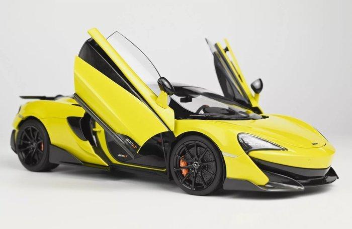 LCD models 1:18 - Modelauto - Mclaren 600LT - Geel metallic, Hobby en Vrije tijd, Modelauto's | 1:5 tot 1:12