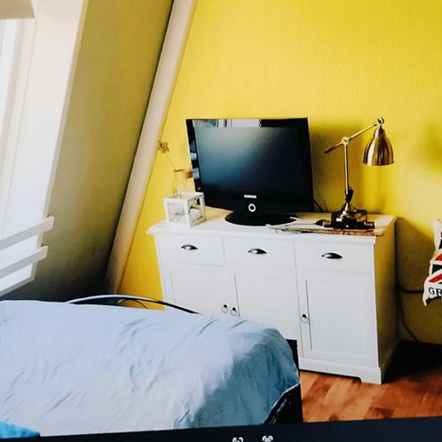 Gemeubileerde kamer te huur in Almere gevonden in Almere, Huizen en Kamers, Kamers te huur, Minder dan 20 m², Almere