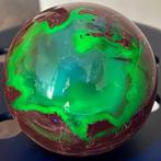 Agaat Fine polished Agate strong UV Sphere - Hoogte: 11.13