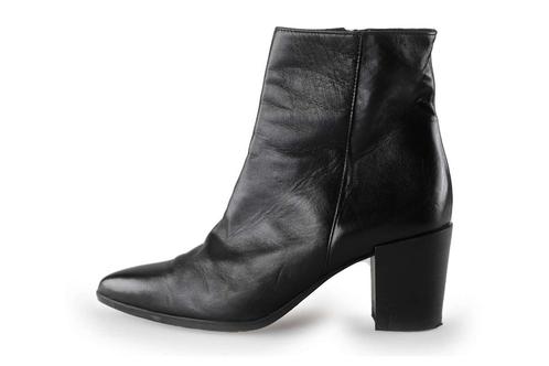 Notre-V Enkellaarzen in maat 40 Zwart | 10% extra korting, Kleding | Dames, Schoenen, Zwart, Zo goed als nieuw, Lage of Enkellaarzen