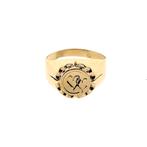 18 Krt. Gouden pinkring met harten gravering | Heren, Gebruikt, Overige kleuren, Heer, Ophalen of Verzenden