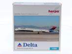 Schaal 1:500 Herpa 507776 McDonnell Douglas MD-90 Delta A..., Hobby en Vrije tijd, Modelbouw | Vliegtuigen en Helikopters, Ophalen of Verzenden