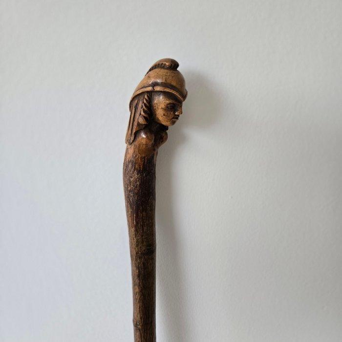 Wandelstok - Folk Art Walking Stick With Carved Minerva Head, Antiek en Kunst, Antiek | Overige Antiek