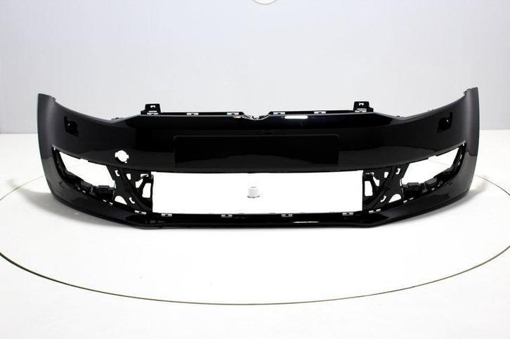 Voorbumper +Koplampsproeiers Volkswagen Polo 6R BRILJANTSCHW, Auto-onderdelen, Carrosserie en Plaatwerk, Nieuw, Volkswagen, Voor