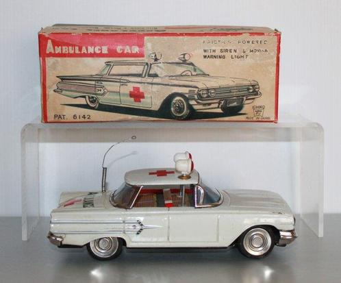 Ichiko - Blikken speelgoedauto - Ambulance Car - Impala -, Antiek en Kunst, Antiek | Speelgoed