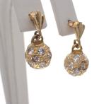 Geelgouden oorbellen met bolletjes hanger; zirconia, Sieraden, Tassen en Uiterlijk, Oorbellen, Gebruikt, Overige kleuren, Ophalen of Verzenden