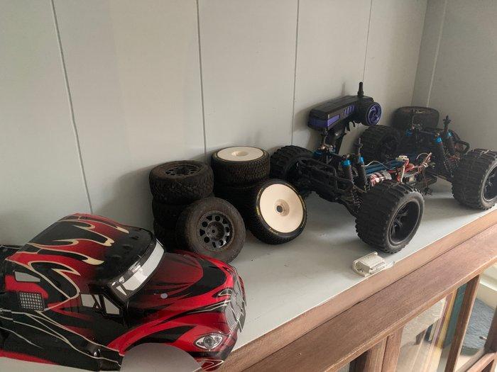R/C MonsterTruck - Professionele RC + Vier sets velgen met, Antiek en Kunst, Antiek | Overige Antiek