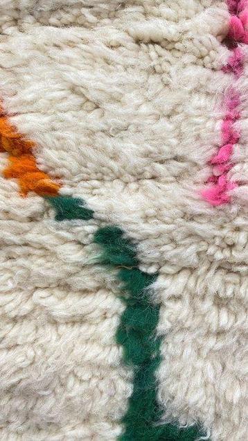 Handgemaakt Berber Tapijt - Kleurrijke Harmonie van Traditie beschikbaar voor biedingen