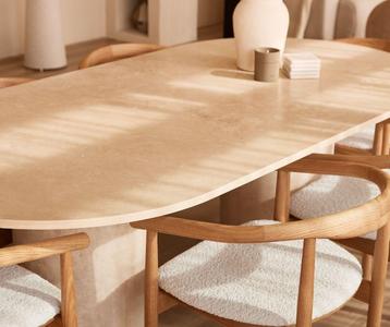 Travertin eettafel Lyna beschikbaar voor biedingen