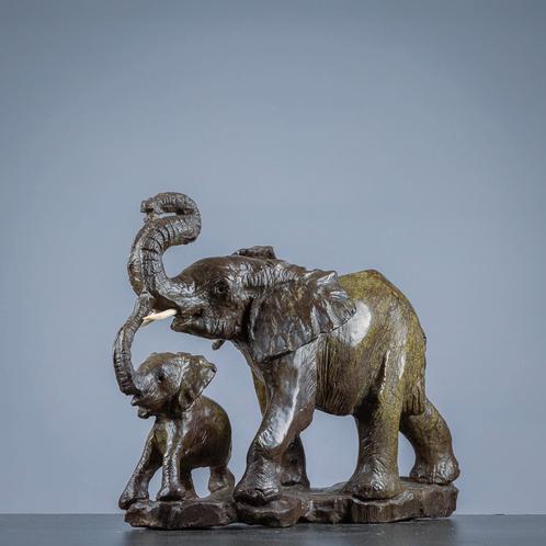 E.Chirume - Olifant en kind, Antiek en Kunst, Kunst | Beelden en Houtsnijwerken, Ophalen of Verzenden