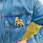 Broche Vintage diamant, emaille, en smaragd prancerende