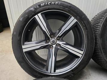 Demo Volvo R-Line XC90 20 inch velgen winterbanden Ixion beschikbaar voor biedingen