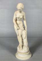 sculptuur, Diane au bain dapres Falconet (1716-1791) - 39