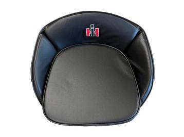 Zitkussen zwart met IHC International Logo OP=OP beschikbaar voor biedingen